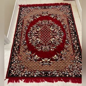 Beautiful Rug from Dubai light weight tapestry